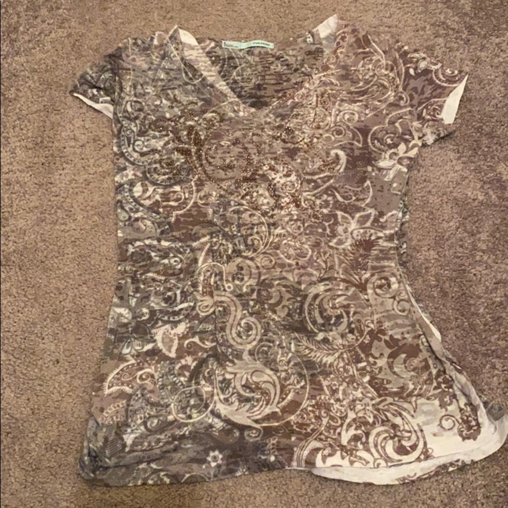 Fitted V-Neck